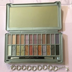 New unused eyeshadow pallet and bracelet.